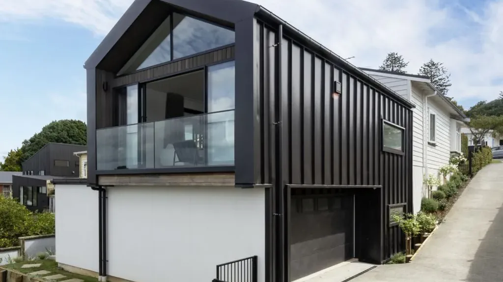 Light and flow improved with targeted finishes, a budget home renovation idea used in an Auckland house Light and flow improved with targeted finishes, a budget home renovation idea used in an Auckland house